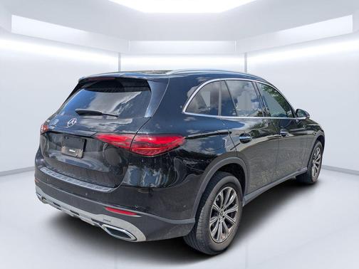 Black 2023 Mercedes-Benz GLC 300 Base