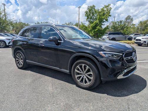 Black 2023 Mercedes-Benz GLC 300 Base