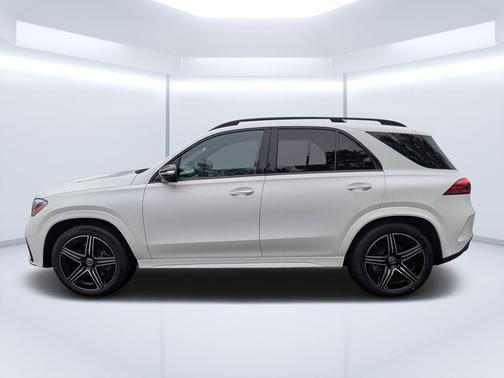 MANUFAKTUR Moonlight White Magno 2026 Mercedes-Benz GLE 350 4MATIC