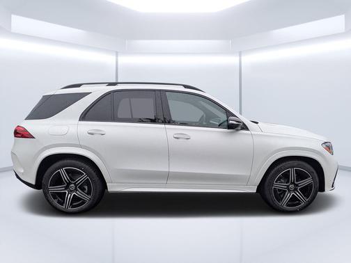 MANUFAKTUR Moonlight White Magno 2026 Mercedes-Benz GLE 350 4MATIC
