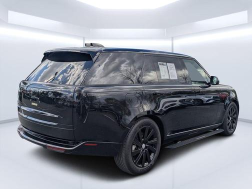 2024 Land Rover Range Rover P400 SE