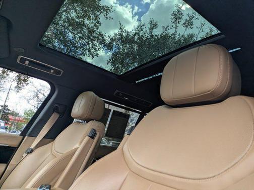 2024 Land Rover Range Rover P400 SE