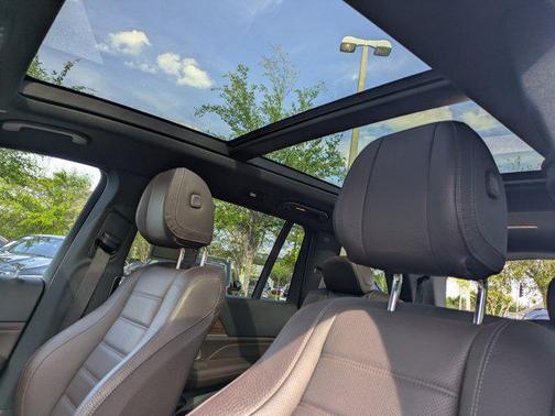 2022 Mercedes-Benz GLS 450 4MATIC