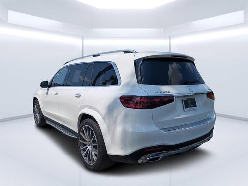 2026 Mercedes-Benz GLS 450 4MATIC