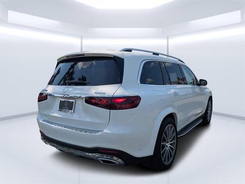 2026 Mercedes-Benz GLS 450 4MATIC