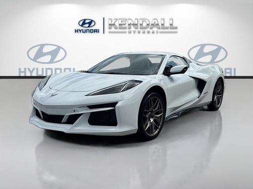 Arctic White 2024 Chevrolet Corvette Z06