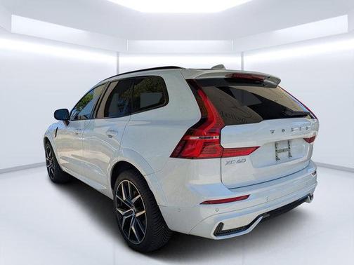 Crystal White Metallic 2024 Volvo XC60 Recharge Plug-In Hybrid T8 Polestar