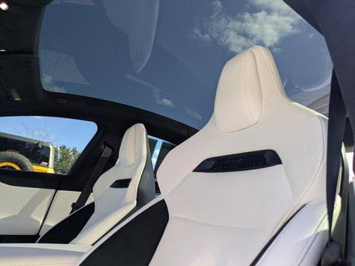 2025 Tesla Model S Plaid