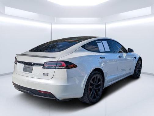 2025 Tesla Model S Plaid