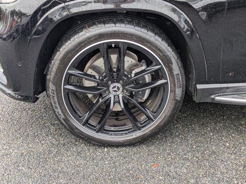 2025 Mercedes-Benz GLS 580 4MATIC
