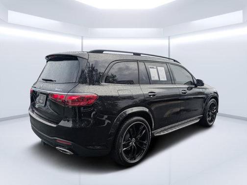 2025 Mercedes-Benz GLS 580 4MATIC