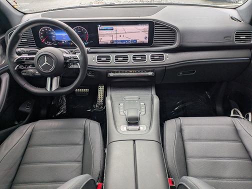 2025 Mercedes-Benz GLS 580 4MATIC