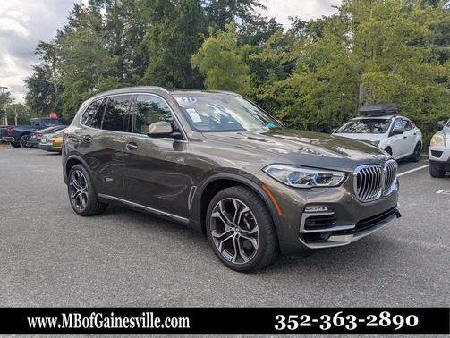 Manhattan Green Metallic 2021 BMW X5 xDrive40i