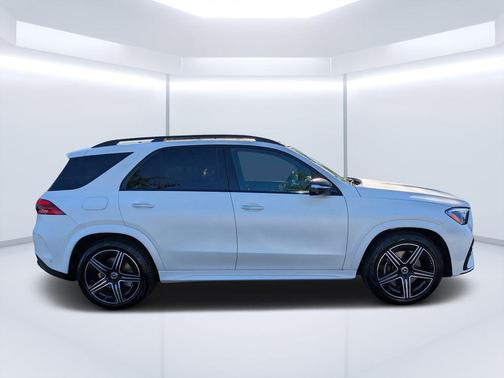 Manufaktur Moon 2026 Mercedes-Benz GLE 450 4MATIC