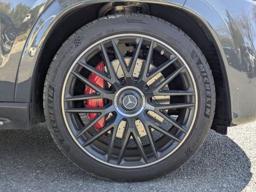 2025 Mercedes-Benz AMG GLS 63 Base