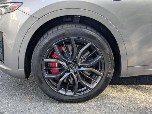 2022 Maserati Levante Modena S