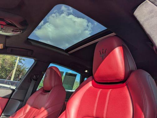 2022 Maserati Levante Modena S