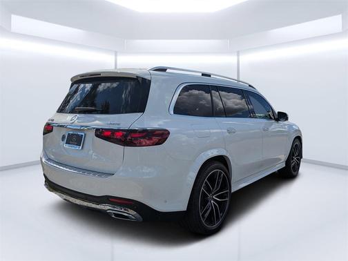 2026 Mercedes-Benz GLS 450 4MATIC