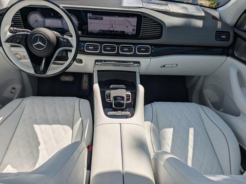 2026 Mercedes-Benz Maybach GLS 600 4MATIC