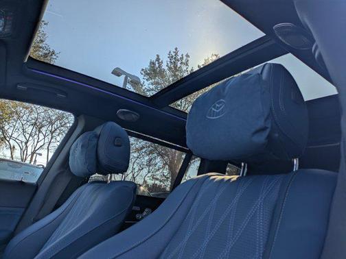 Cirrus Silver Metallic 2026 Mercedes-Benz Maybach GLS 600 4MATIC