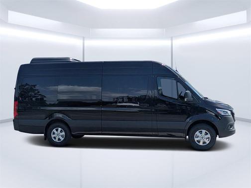 2025 Mercedes-Benz Sprinter 2500 High Roof