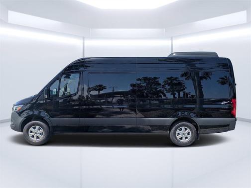 2025 Mercedes-Benz Sprinter 2500 High Roof