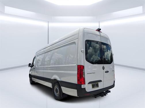 2025 Mercedes-Benz Sprinter 2500 High Roof