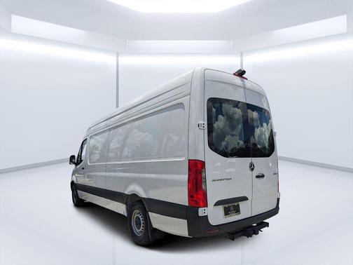 2025 Mercedes-Benz Sprinter 2500 High Roof