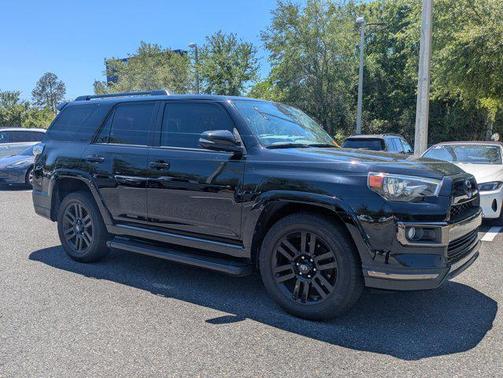 Midnight Black Metallic 2019 Toyota 4Runner SR5 Premium