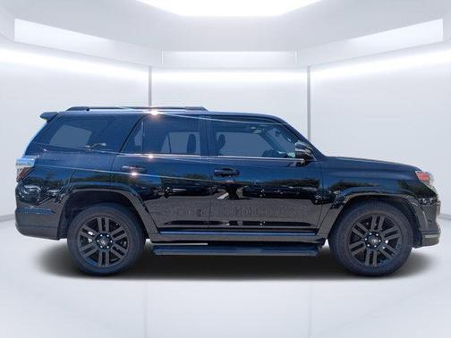 Midnight Black Metallic 2019 Toyota 4Runner SR5 Premium