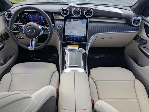 2026 Mercedes-Benz GLC 300 4MATIC