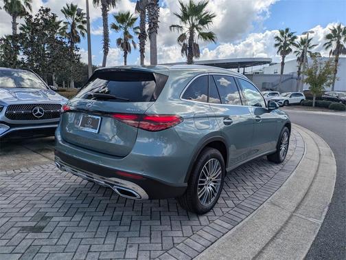 2026 Mercedes-Benz GLC 300 4MATIC