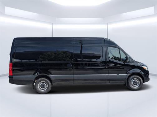 2025 Mercedes-Benz Sprinter 2500 High Roof