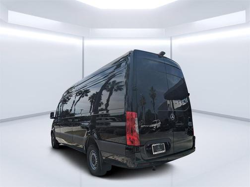 2025 Mercedes-Benz Sprinter 2500 High Roof