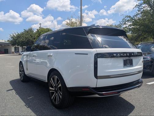 Fuji White 2023 Land Rover Range Rover P530 SE
