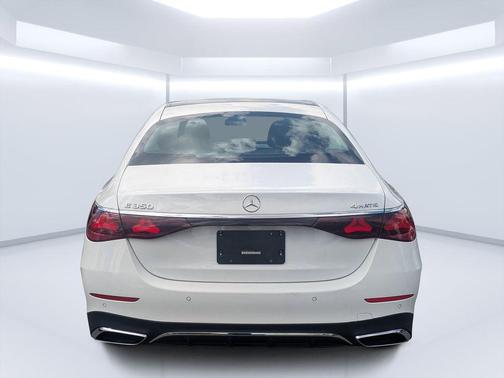 Polar White 2025 Mercedes-Benz E-Class E 350