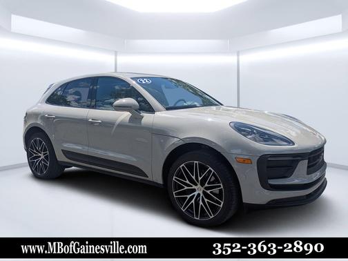 Chalk 2022 Porsche Macan Macan