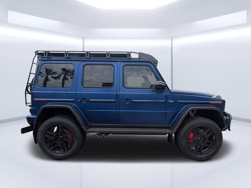 MANUFAKTUR Brilliant Blue magno 2023 Mercedes-Benz AMG G 63 AMG G 63 4x4 Squared
