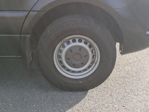 2019 Mercedes-Benz Sprinter 1500 Standard Roof I4