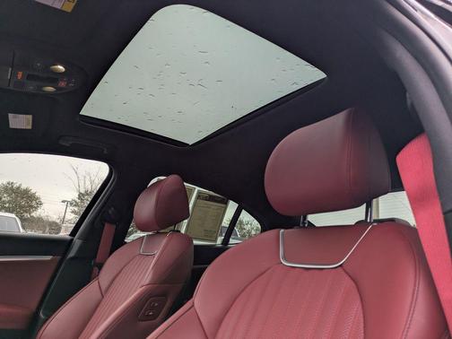 2024 Genesis G70 3.3T RWD Sport Advanced