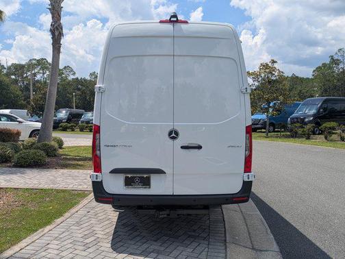 2025 Mercedes-Benz Sprinter 2500 High Roof