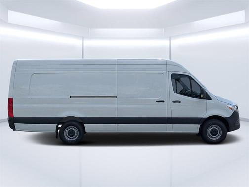 2025 Mercedes-Benz Sprinter 2500 High Roof