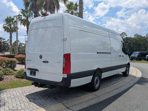 2025 Mercedes-Benz Sprinter 2500 High Roof
