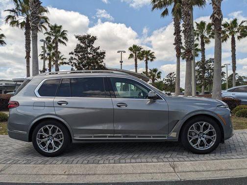 2024 BMW X7 xDrive40i