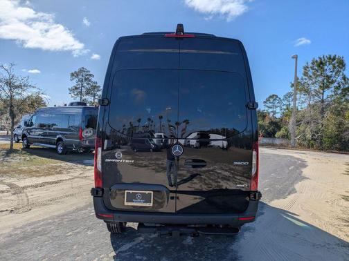 2026 Mercedes-Benz Sprinter 2500 Standard Roof