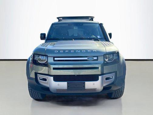 2022 Land Rover Defender 110 SE