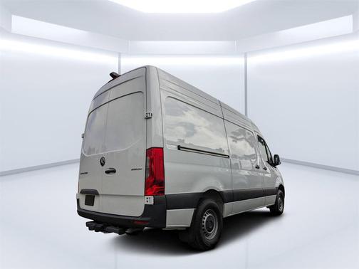 2025 Mercedes-Benz Sprinter 2500 Standard Roof