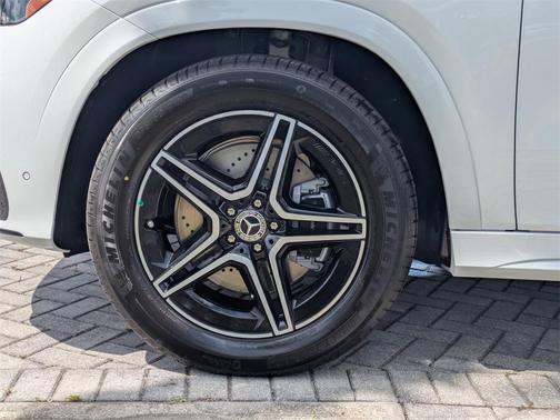 2026 Mercedes-Benz GLE 450 4MATIC