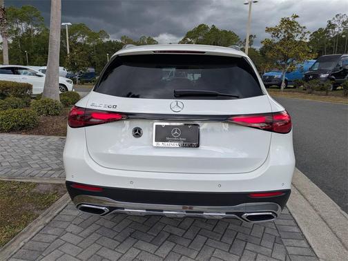 2025 Mercedes-Benz GLC 300 Base