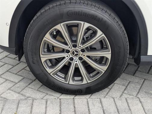 2025 Mercedes-Benz GLC 300 Base